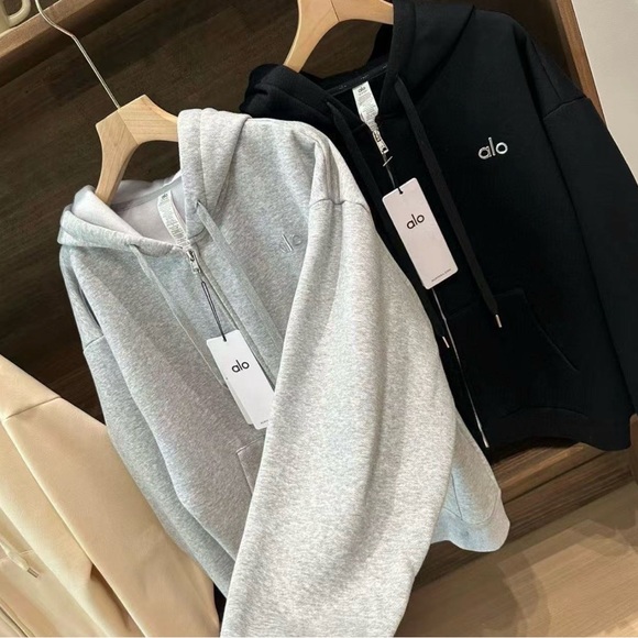 ALO sets men and women - Picture 5 of 5